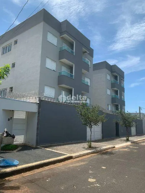 Foto 1 de Apartamento com 2 Quartos à venda, 49m² em Alto Umuarama, Uberlândia