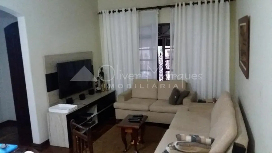 Foto 1 de Sobrado com 4 Quartos à venda, 220m² em Santo Antônio, Osasco