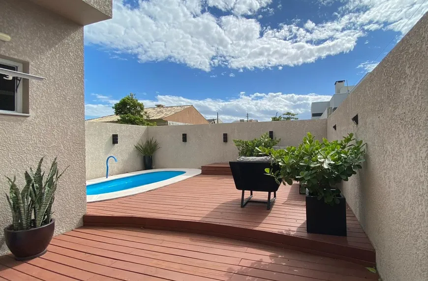 Foto 1 de Casa com 2 Quartos à venda, 75m² em Jardim Beira-Mar, Capão da Canoa