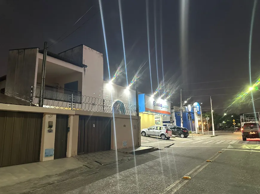 Foto 1 de Casa com 3 Quartos para venda ou aluguel, 180m² em Cidade dos Funcionários, Fortaleza