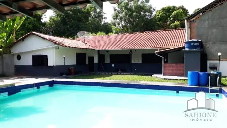 Foto 1 de Casa com 2 Quartos para venda ou aluguel, 300m² em , Além Paraíba