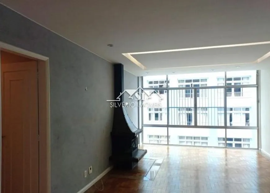 Foto 1 de Apartamento com 3 Quartos à venda, 142m² em Centro, Petrópolis