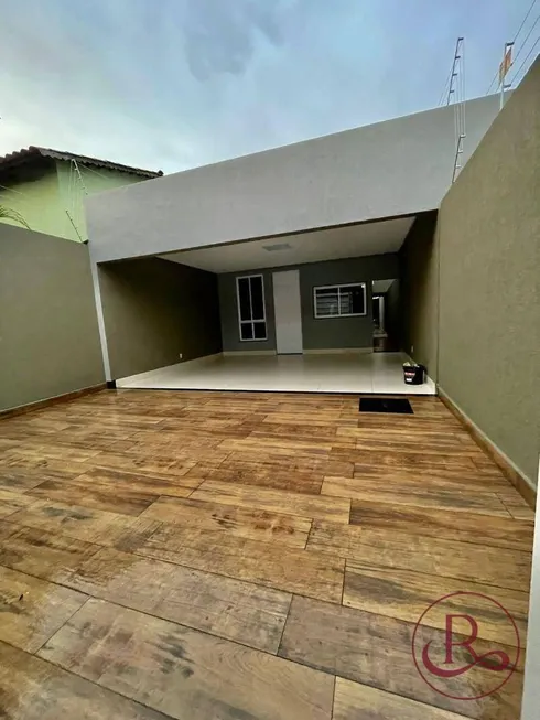 Foto 1 de Casa com 3 Quartos à venda, 145m² em Parque Anhangüera, Goiânia