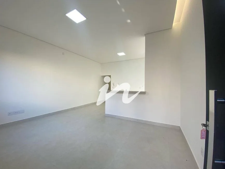 Foto 1 de Casa com 2 Quartos à venda, 72m² em Santa Rosa, Uberlândia