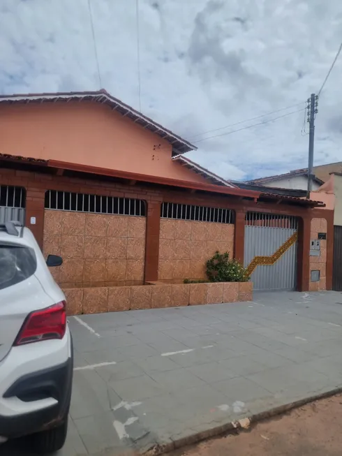 Foto 1 de Casa com 4 Quartos à venda, 375m² em Jardim Mont Serrat, Aparecida de Goiânia