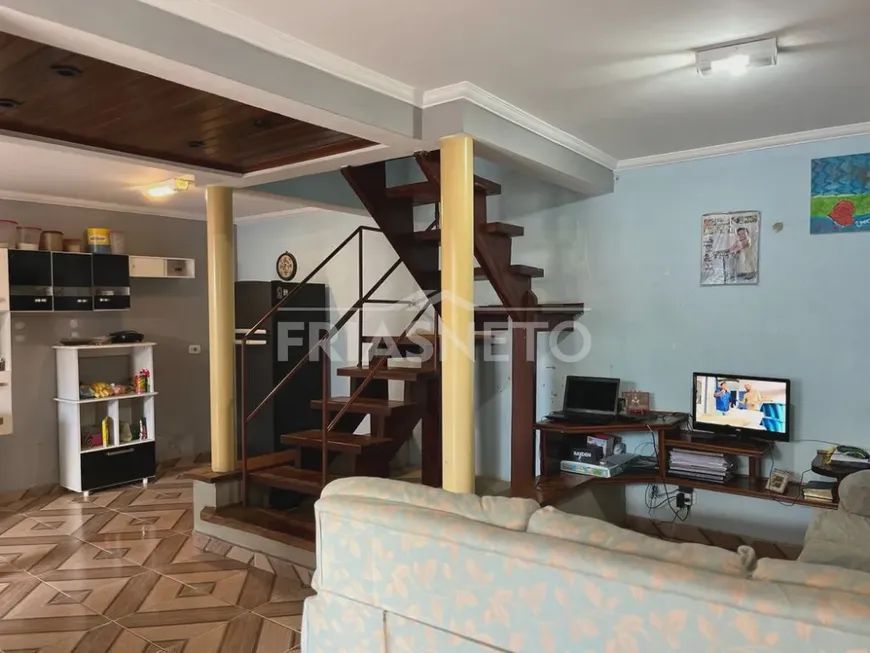 Foto 1 de Casa com 3 Quartos à venda, 145m² em Pompéia, Piracicaba