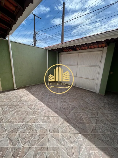 Foto 1 de Casa com 2 Quartos à venda, 135m² em Parque Residencial Eloy Chaves, Jundiaí