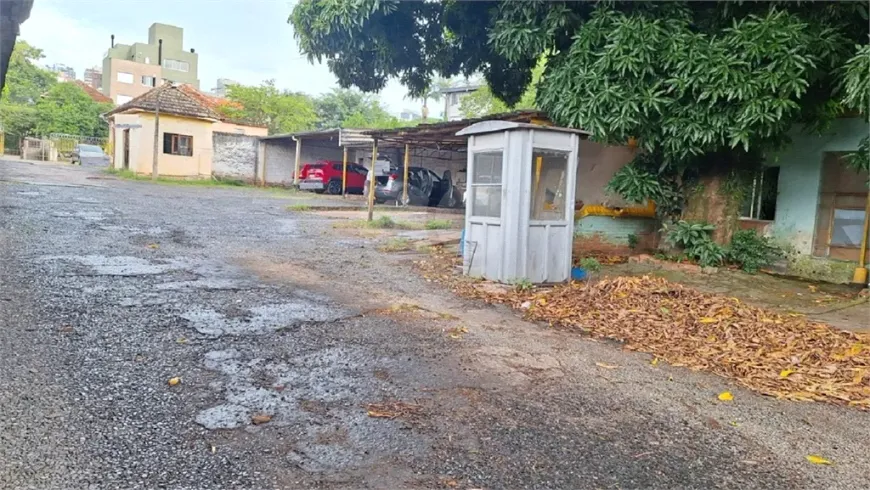 Foto 1 de Lote/Terreno à venda, 1936m² em Menino Deus, Porto Alegre