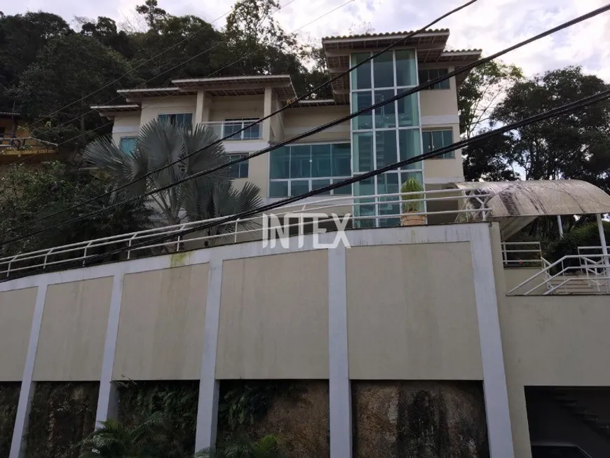 Foto 1 de Casa de Condomínio com 4 Quartos à venda, 300m² em Itaipu, Niterói