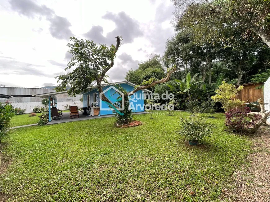 Foto 1 de Casa com 2 Quartos à venda, 85m² em Fazenda da Armacao, Governador Celso Ramos