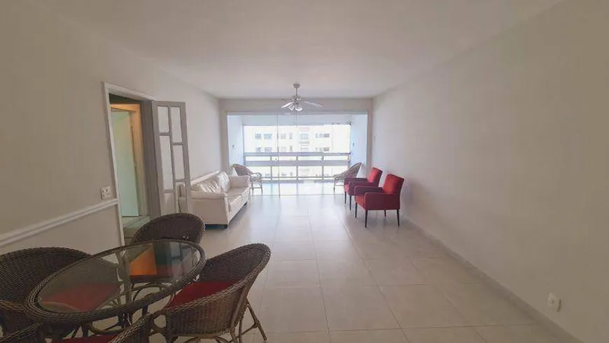Foto 1 de Apartamento com 3 Quartos à venda, 125m² em Jardim Astúrias, Guarujá