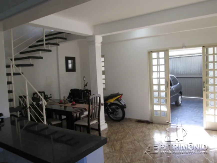 Foto 1 de Casa com 5 Quartos à venda, 147m² em Jardim Maria Eugenia, Sorocaba