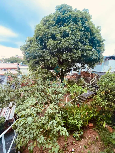 Foto 1 de Casa com 2 Quartos à venda, 360m² em Boa Vista, Belo Horizonte