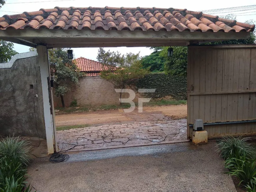 Foto 1 de Fazenda/Sítio com 3 Quartos à venda, 320m² em Recanto Campestre Internacional de Viracopos Gleba 6, Indaiatuba