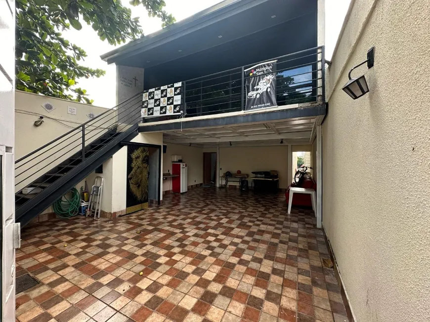 Foto 1 de Casa com 3 Quartos à venda, 145m² em Jardim Vitoria, Goiânia