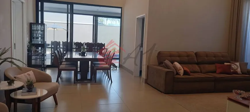 Foto 1 de Casa com 3 Quartos para venda ou aluguel, 394m² em Residencial Tambore, Bauru