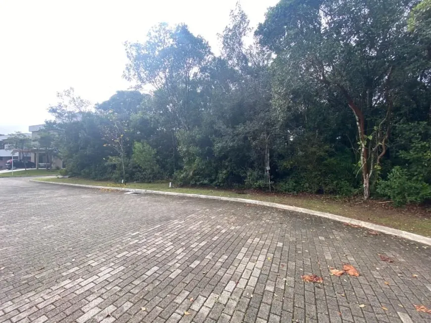 Foto 1 de Lote/Terreno à venda, 707m² em Campeche, Florianópolis