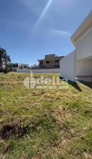 Foto 1 de Lote/Terreno à venda, 631m² em Nova Uberlandia, Uberlândia