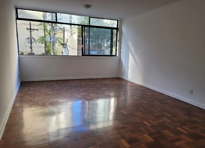 Foto 1 de Apartamento com 3 Quartos à venda, 134m² em Santa Cecília, São Paulo