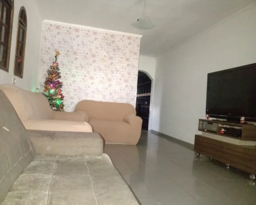 Foto 1 de Casa com 4 Quartos à venda, 180m² em Parque Imperial, Barueri