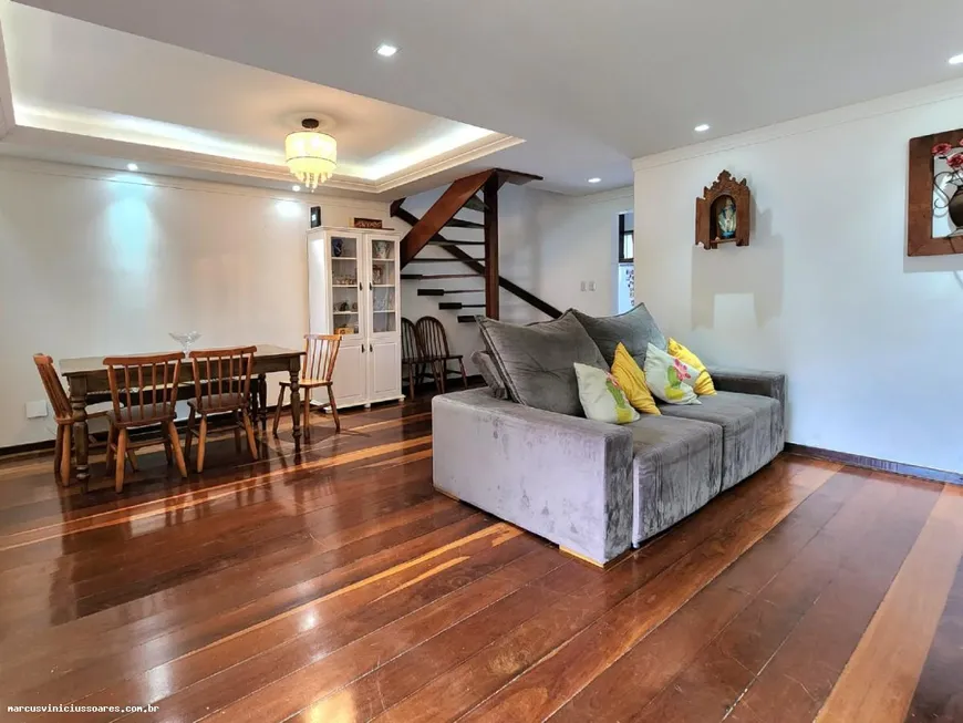 Foto 1 de Casa de Condomínio com 2 Quartos à venda, 200m² em Buraquinho, Lauro de Freitas