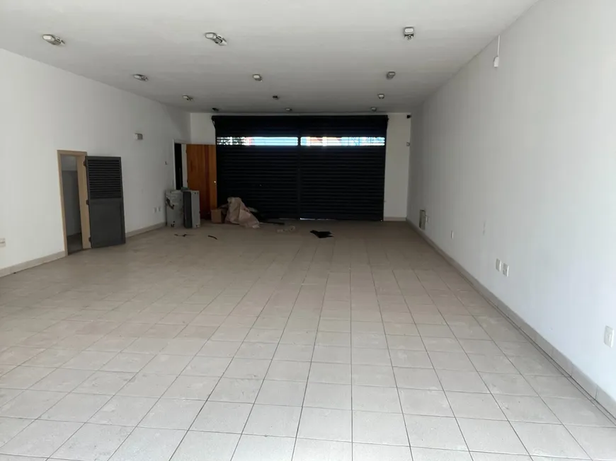 Foto 1 de Ponto Comercial para alugar, 200m² em Vila Congonhas, São Paulo