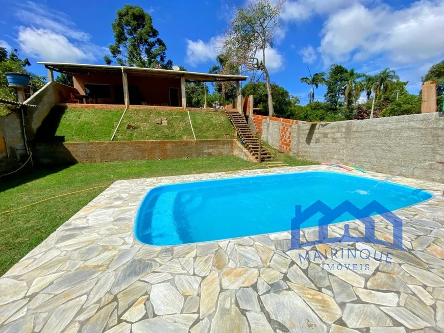 Foto 1 de Fazenda/Sítio com 3 Quartos à venda, 1000m² em Estacao de Moreiras, Mairinque