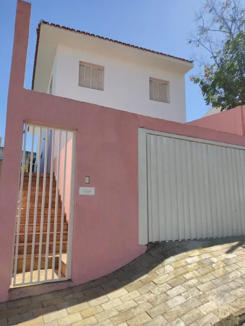 Foto 1 de Casa com 3 Quartos à venda, 250m² em Vila Marieta, Campinas