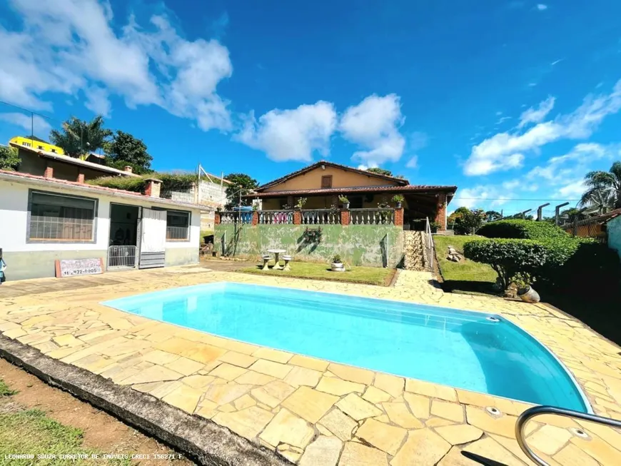 Foto 1 de Fazenda/Sítio com 3 Quartos à venda, 1000m² em Zona Rural, Pinhalzinho