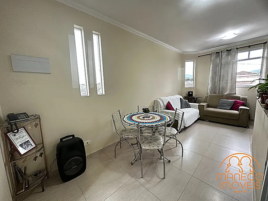 Foto 1 de Casa com 2 Quartos à venda, 71m² em Bom Retiro, Santos