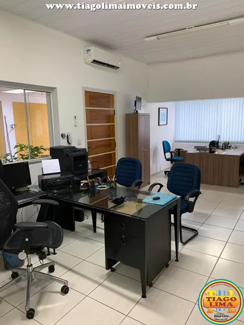 Foto 1 de Sala Comercial com 4 Quartos para alugar, 90m² em Centro, Caraguatatuba