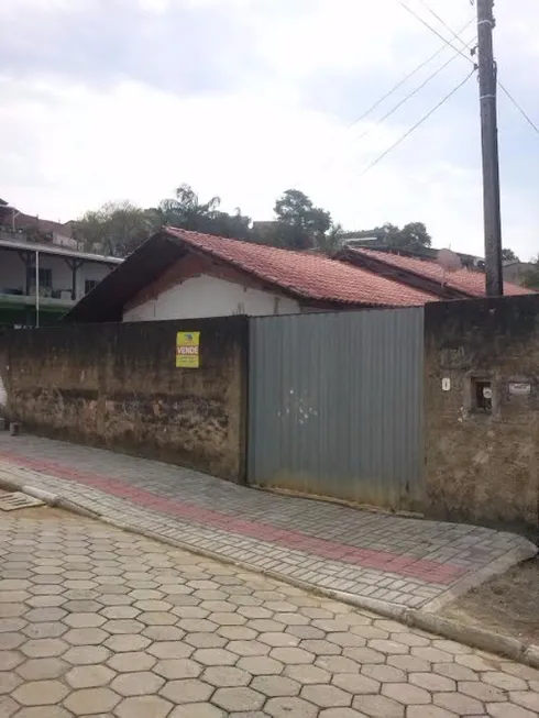 Foto 1 de Lote/Terreno à venda, 301m² em Tabuleiro, Camboriú