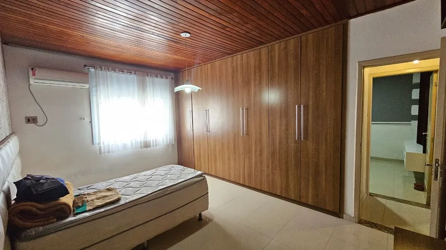 Foto 1 de Casa com 3 Quartos à venda, 200m² em Dom Pedro I, Manaus