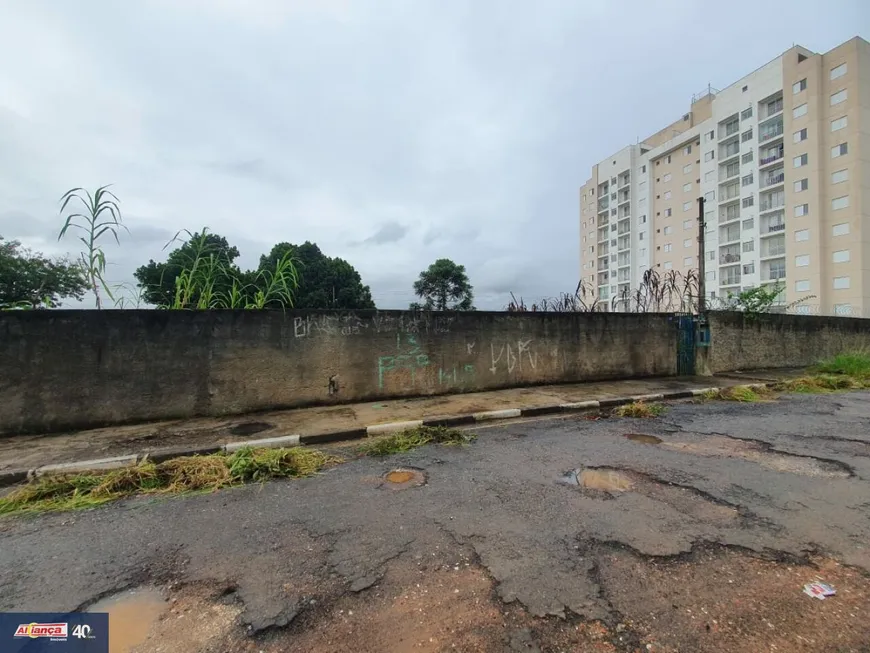 Foto 1 de Lote/Terreno à venda, 5600m² em Vila Nova Bonsucesso, Guarulhos