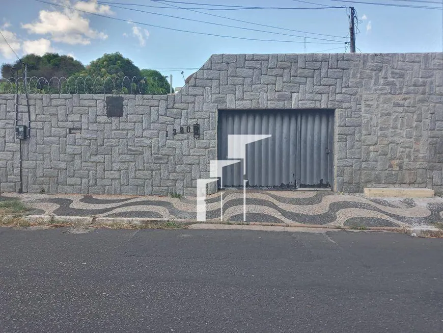 Foto 1 de Casa com 3 Quartos à venda, 420m² em Horto, Teresina