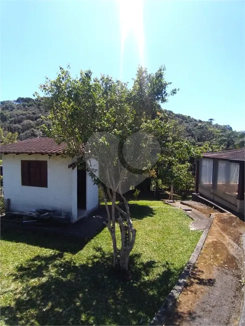 Foto 1 de Fazenda/Sítio com 2 Quartos à venda, 250m² em Ibiuna, Ibiúna