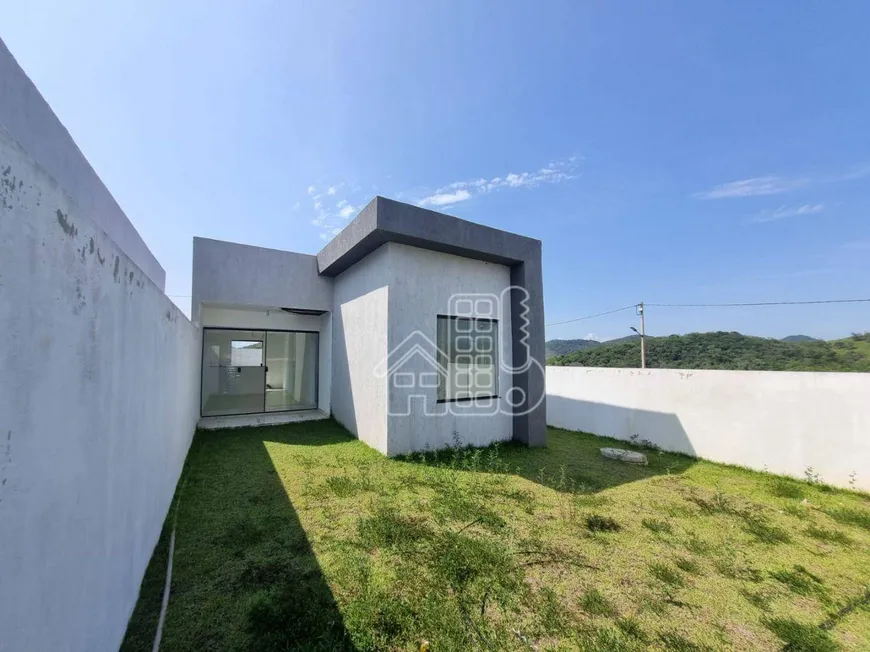 Foto 1 de Casa de Condomínio com 3 Quartos à venda, 55m² em Centro Pachecos, Itaboraí