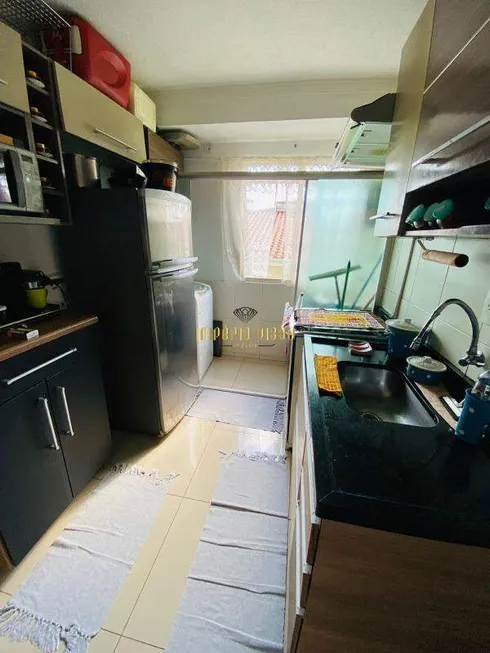 Foto 1 de Apartamento com 2 Quartos à venda, 52m² em Vila Figueira, Suzano