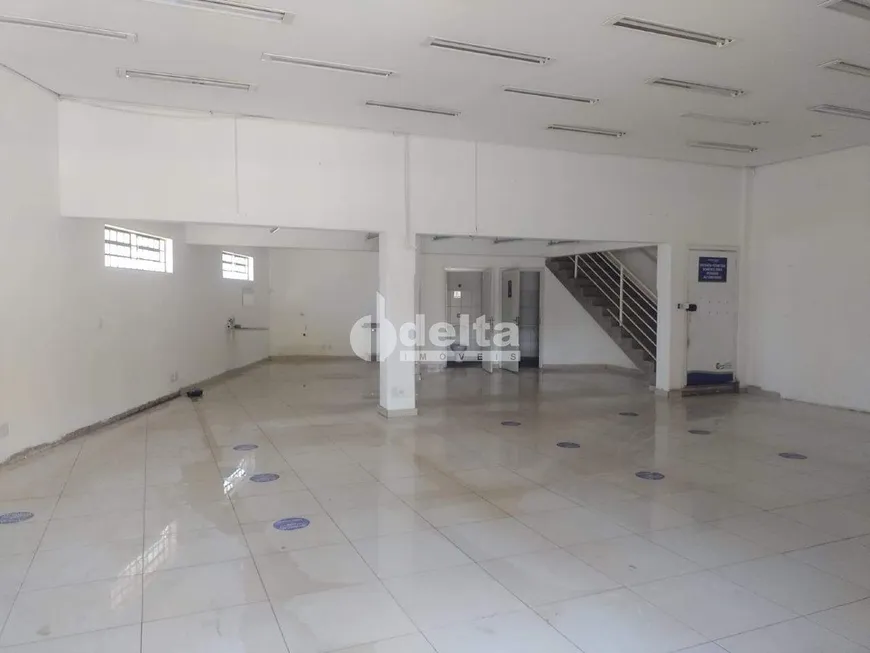 Foto 1 de Ponto Comercial para alugar, 200m² em Santa Rosa, Uberlândia