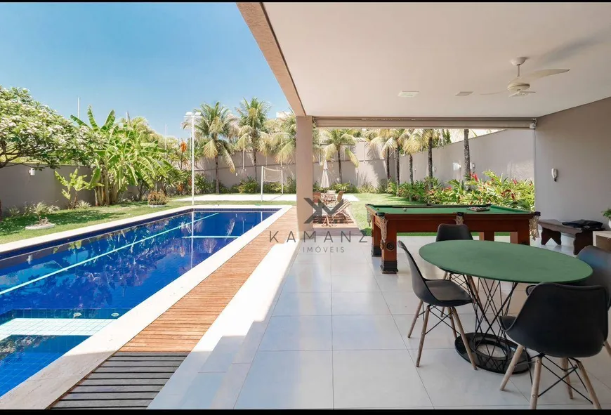 Foto 1 de Casa de Condomínio com 5 Quartos à venda, 750m² em Alphaville Flamboyant Residencial Araguaia, Goiânia
