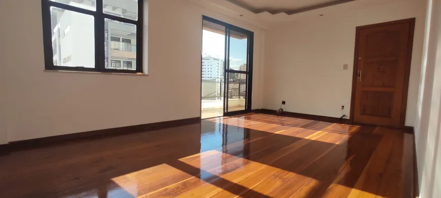 Foto 1 de Apartamento com 3 Quartos à venda, 120m² em São Mateus, Juiz de Fora