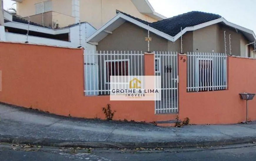 Foto 1 de Sobrado com 3 Quartos à venda, 134m² em Villa Branca, Jacareí