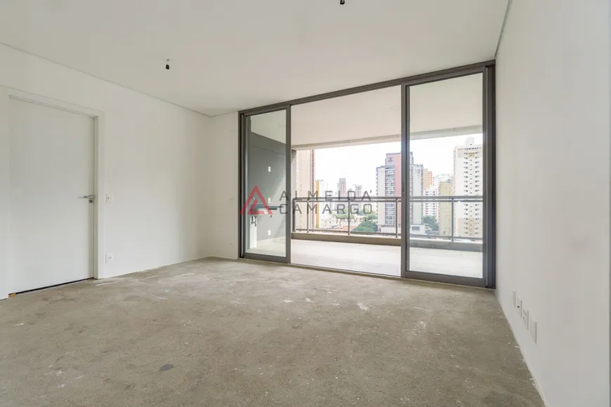 Foto 1 de Apartamento com 3 Quartos à venda, 134m² em Vila Nova Conceição, São Paulo