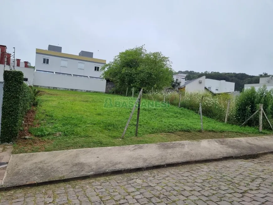 Foto 1 de Lote/Terreno à venda em Ana Rech, Caxias do Sul