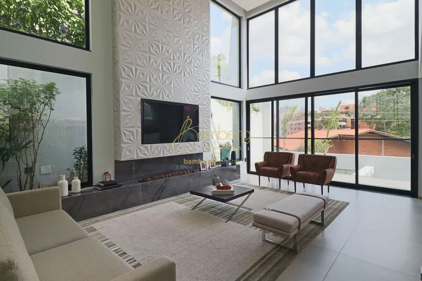 Foto 1 de Casa de Condomínio com 4 Quartos à venda, 512m² em Panamby, São Paulo
