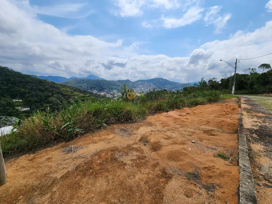 Foto 1 de Lote/Terreno à venda, 610m² em Barra do Imbuí, Teresópolis