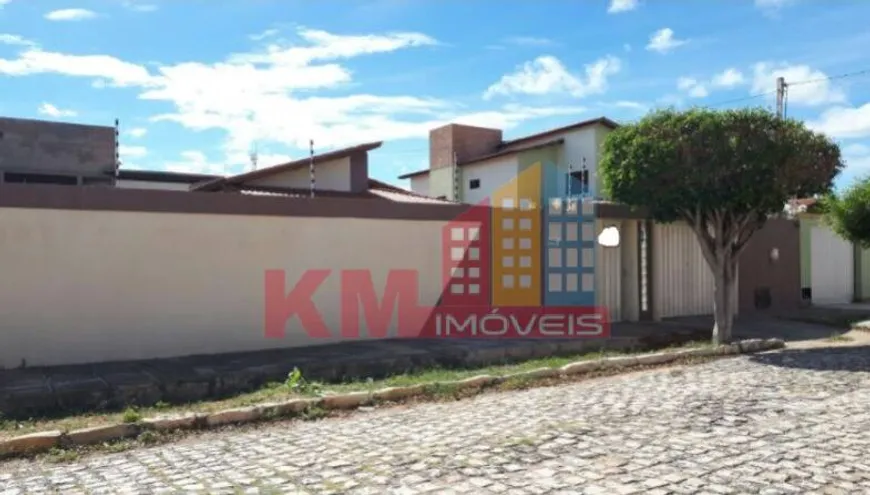 Foto 1 de Casa com 3 Quartos à venda, 360m² em Presidente Costa e Silva, Mossoró