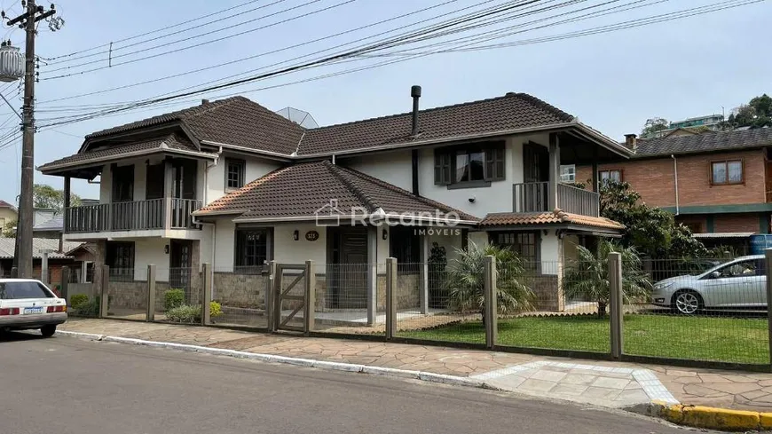 Foto 1 de Casa com 3 Quartos à venda, 195m² em Piratini, Gramado