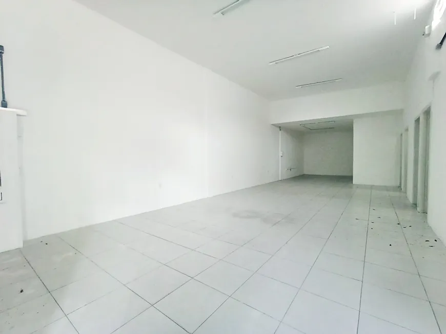 Foto 1 de Ponto Comercial para alugar, 80m² em Floresta, Porto Alegre