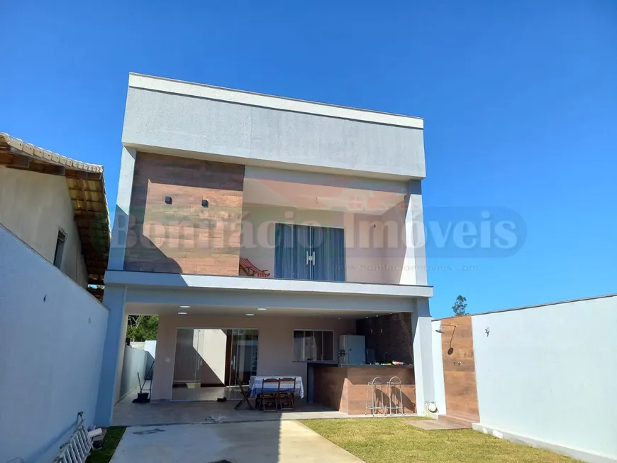 Foto 1 de Casa com 4 Quartos à venda, 230m² em Porto da Roca I, Saquarema
